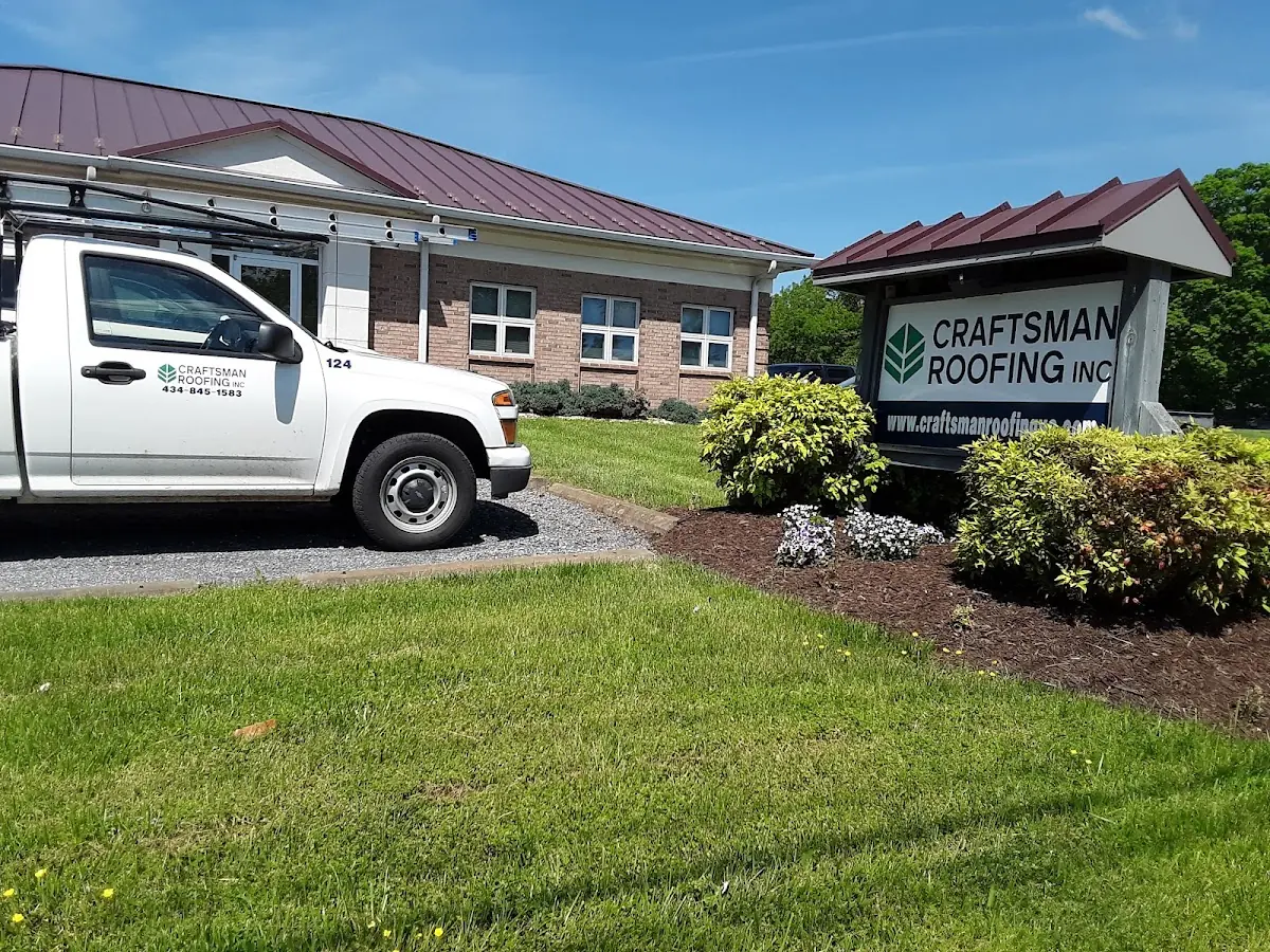 Quality Ice Dam Removal by experienced craftsmen in Goshen Crossing